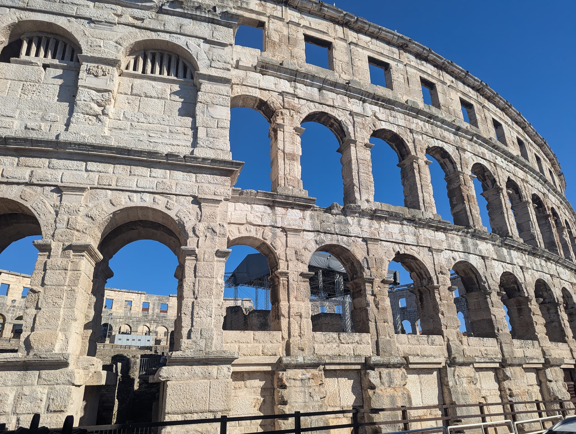 Zusammenarbeit und Formate für Unternehmen